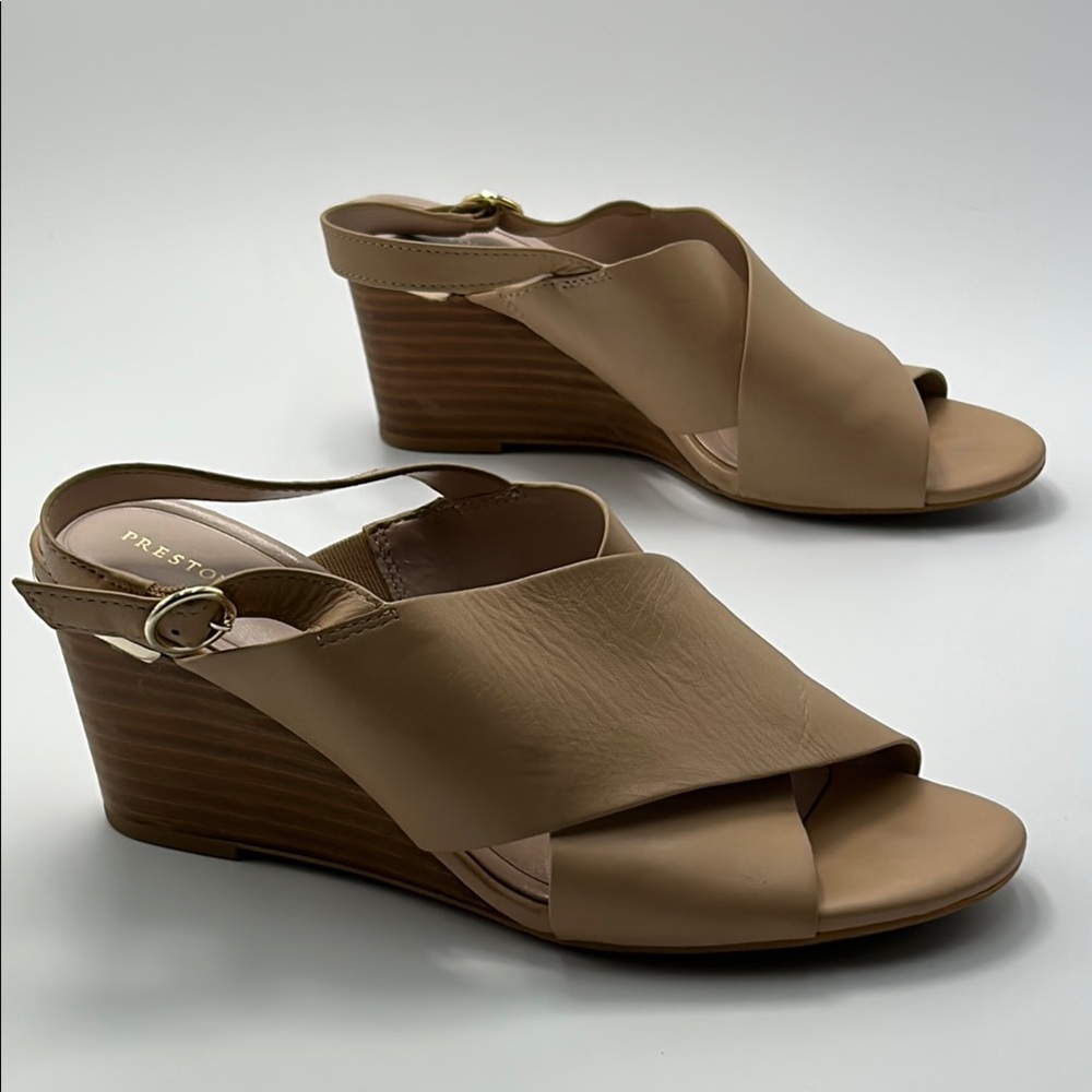 Preston & York Malina Wedge Sandals 8M Leather Metallic Buckle Strap Sling Back